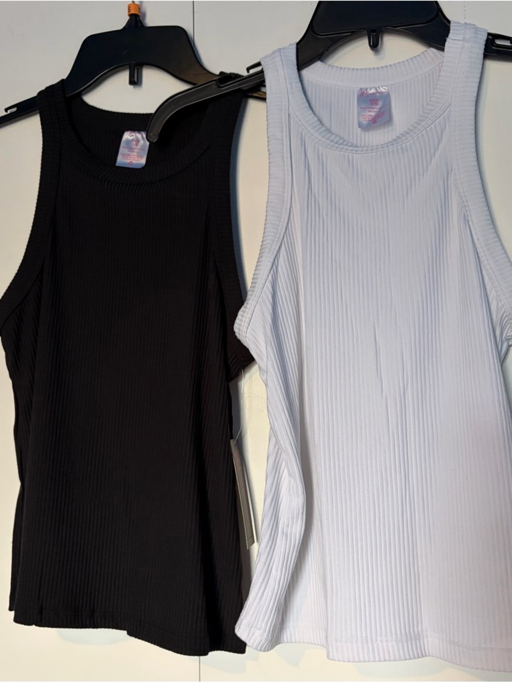 NWT: No Boundaries Ribbed Crop Tank Tops - Black and White